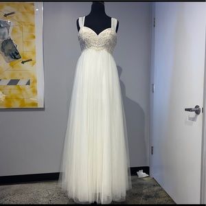 CasaBlanca size 10 Wedding Dress